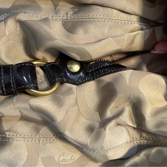 Vintage Coach F0973-14395 Beige and Dark Brown Shoulder Bag - Picture 12 of 16